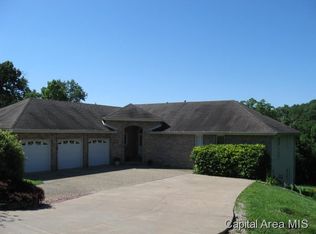 13823 Linda Ln, Athens, IL 62613