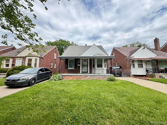 2nd image of 11696 Glastonbury Ave