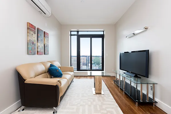 Rented by City View Living | media 25