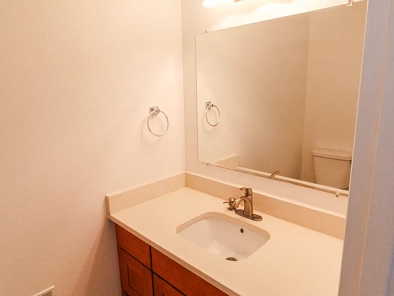 12315-12317 NE Fremont St — Photo 13