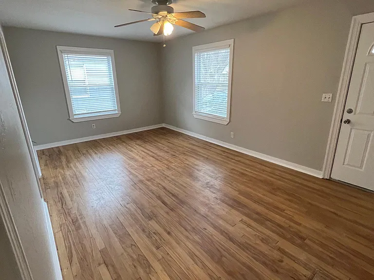 908 W Comanche St — Photo 9