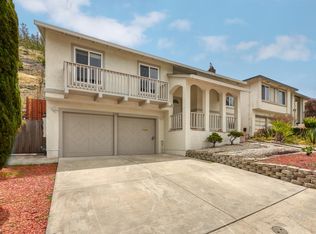 1116 Glacier Ave, Pacifica, CA 94044