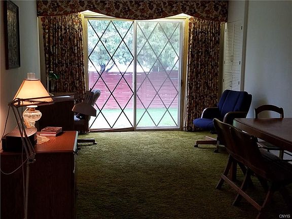 5th image of 3682 Abdallah Ave
