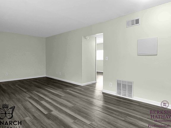 5th image of 2033 W Broad St APT F