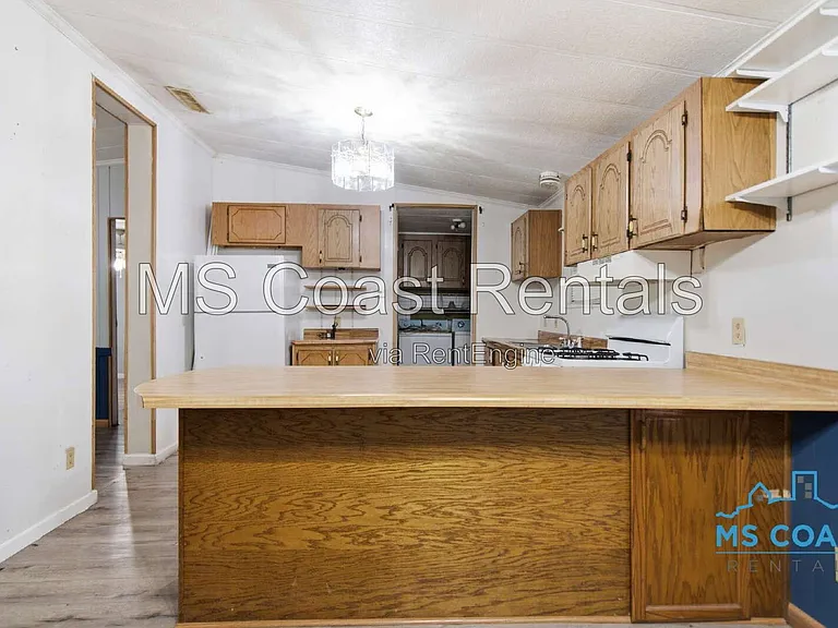 2617 N 16th St — Photo 9