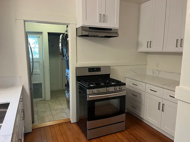 807 N Wilson Ave — Photo 7