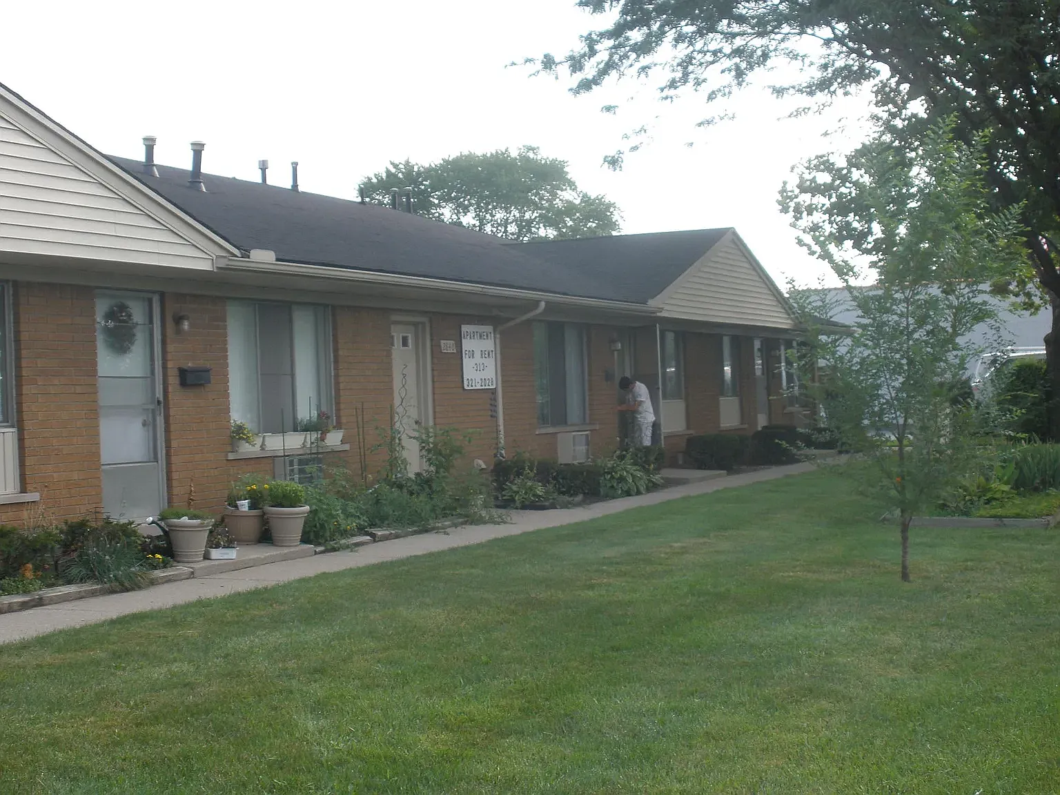 1 bed, 750 sqft, $895 — Photo 2