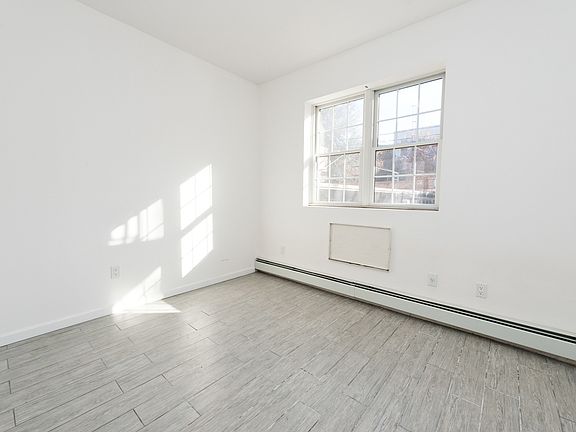 4th image of 27-57 Crescent St APT 1