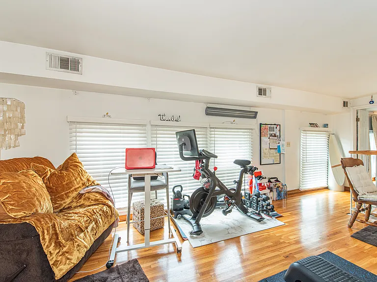 21 Springfield Ave #4 — Photo 27