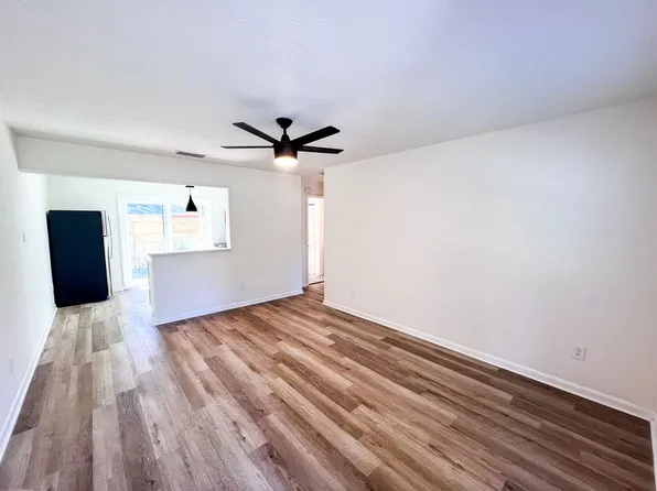 414 SE 8th St, Gainesville, FL