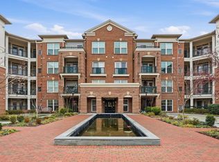 2905 Saintsbury Plz APT 312, Fairfax, VA 22031