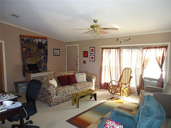 4th image of 2028 Amie Dr