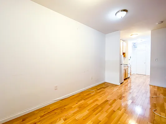 Rented by Compass | media 4