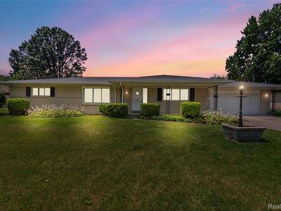 37159 Almont Dr E, Sterling Heights, MI, 48310