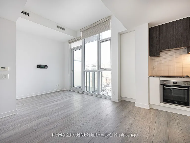 120 Parliament St #704 — Photo 4