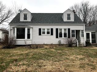 10569 Maddox Pl, Saint Louis, MO 63114