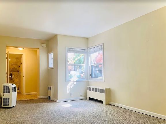 3rd image of 3226 Rawlins Ave #3