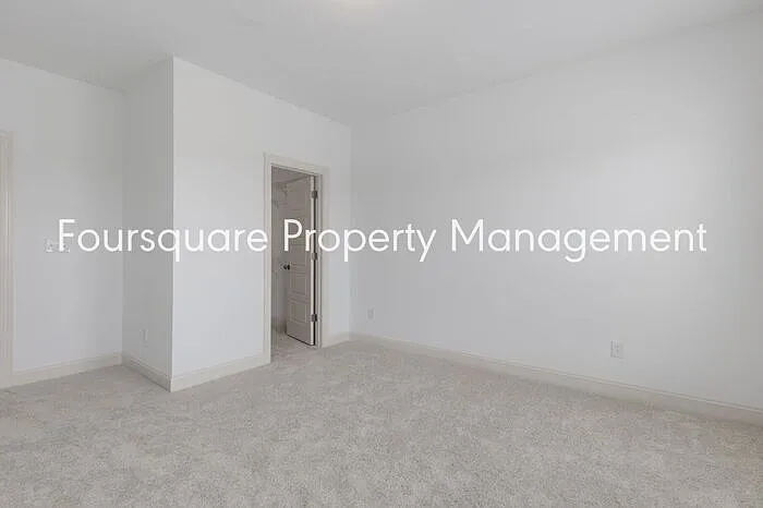 1424 Grove Village Rd — Photo 39