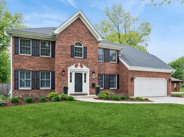 602 Gray St, Geneva, IL 60134