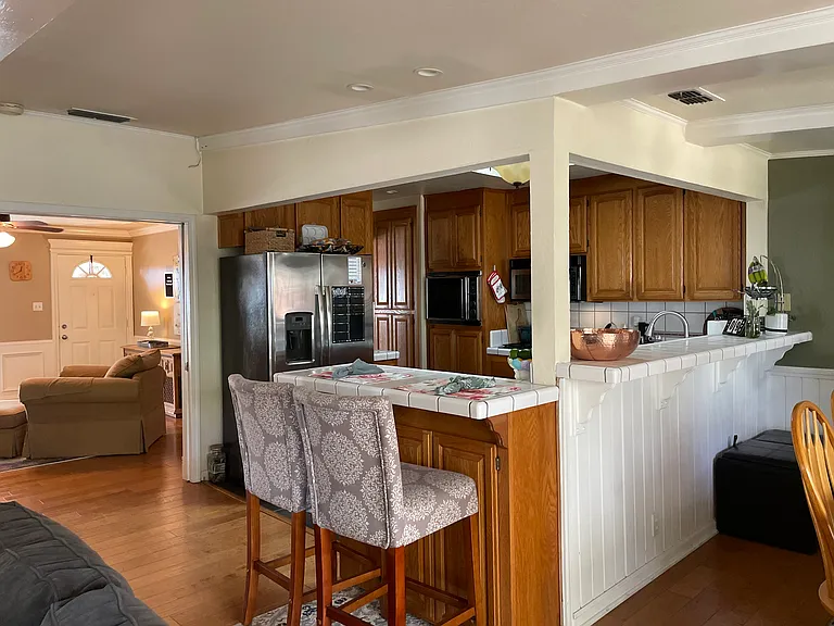 320 Magnolia Ave — Photo 5