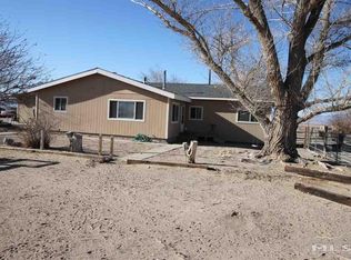 35 N Bybee Ln, Yerington, NV 89447