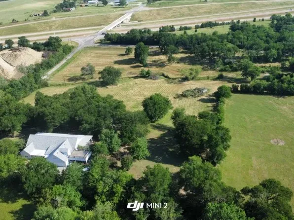 3220 Randell Lake Rd, Denison, TX 75020