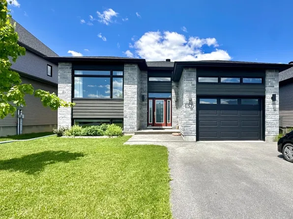 157 Lyon St, Russell, ON K0A 1W0