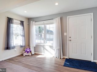 8007 Fordson Rd, Alexandria, VA 22306