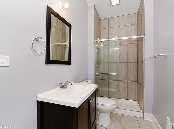4th image of 3208 W Wabansia Ave #1E