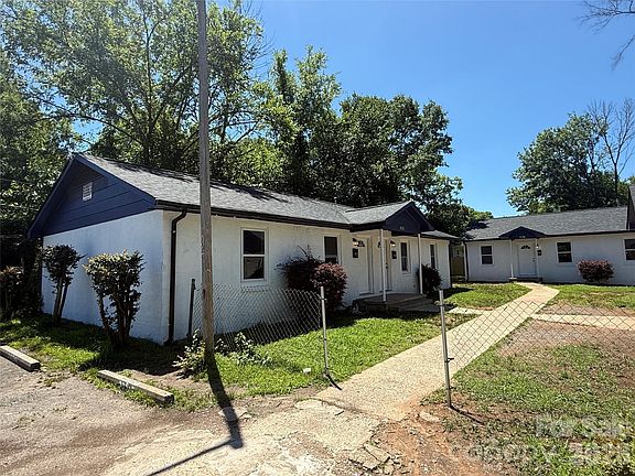 2nd image of 205-207 209 Friedheim Rd