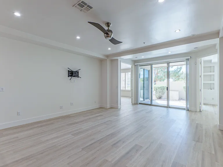7502 E Earll Dr #3 — Photo 3