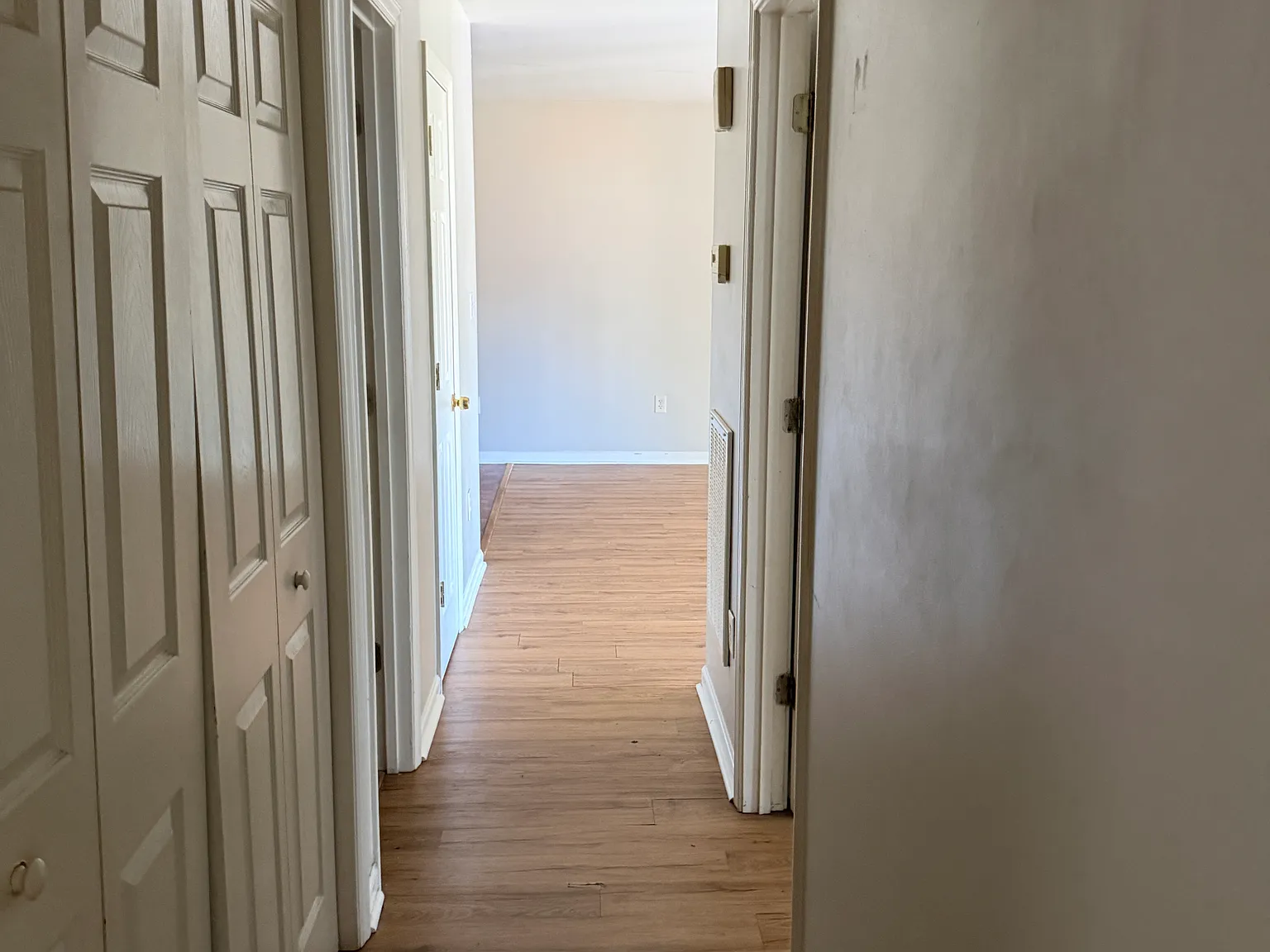 3 bed, 1100 sqft, $1,700 — Photo 3