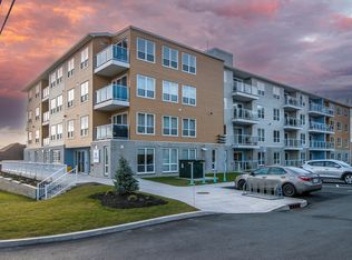 7 Pinehill Dr #204, Halifax, NS B4C 0E8