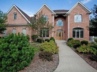 3965 Douglas Rd, Downers Grove, IL 60515