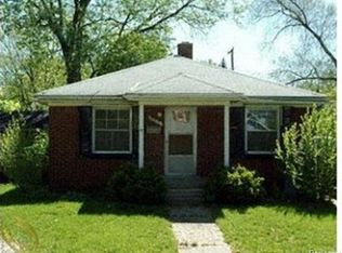 19952 Macarthur St, Redford, MI 48240