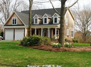 10 Channelside Dr, Old Saybrook, CT 06475