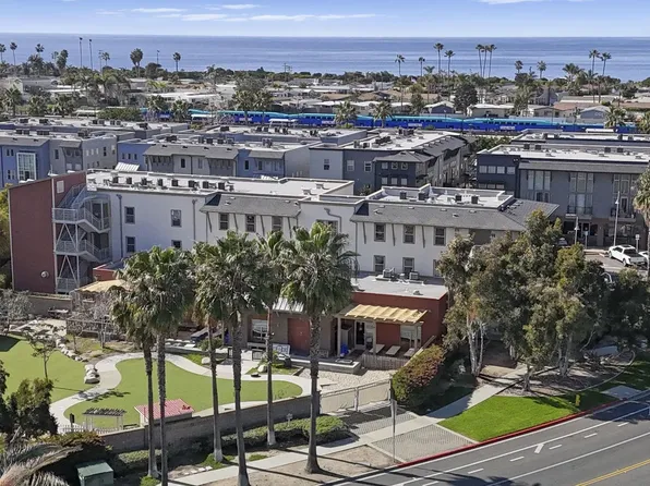 6801 Embarcadero Ln, Carlsbad, CA 92011