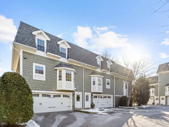 580 Quarry St Unit 7, Quincy, MA 02169