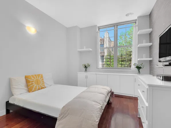 310 West 120th Street image 4 of 7