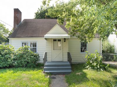 389 Hillside Avenue, Hartford, CT, 06106