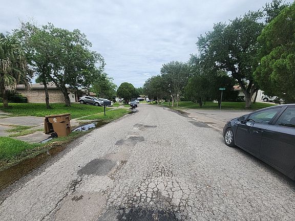 4th image of 4129 Western Dr