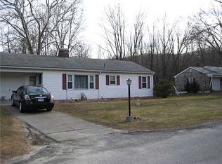 10 Palomino Dr, Cumberland, RI 02864