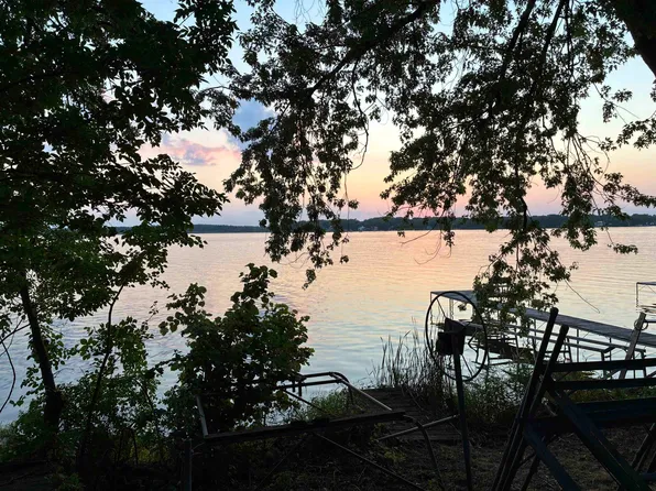 4234 Morris Park Rd, Mc Farland, WI 53558