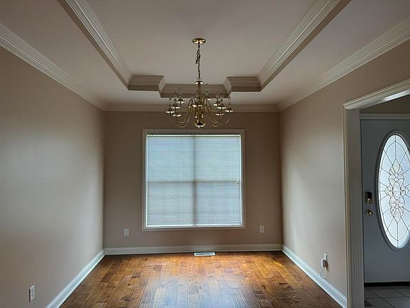 3rd image of 3881 Pine Lake Ct