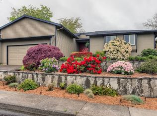 15730 NW Ridgetop Ln, Beaverton, OR 97006