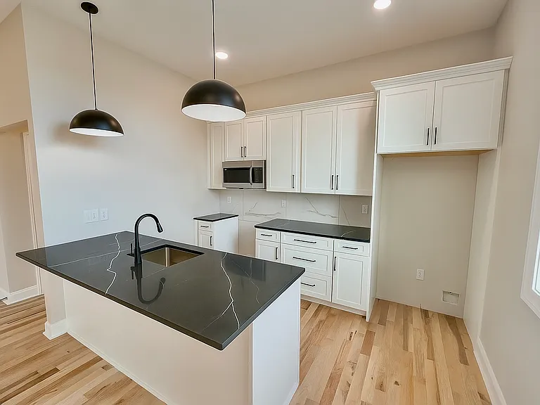 434 Lackawanna Ave #204 — Photo 2