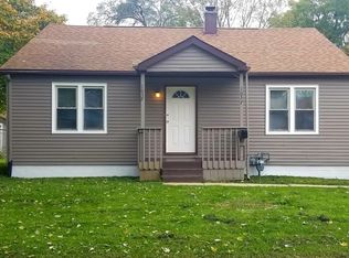 1037 Jackson St, Aurora, IL 60505