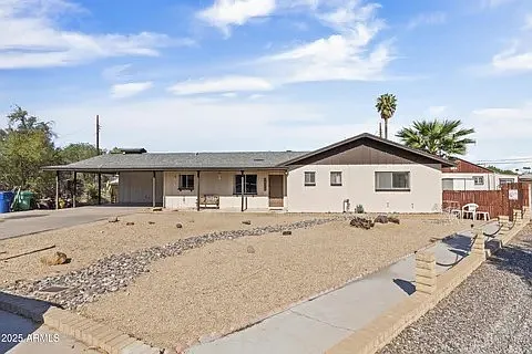 616 N Freestone Cir