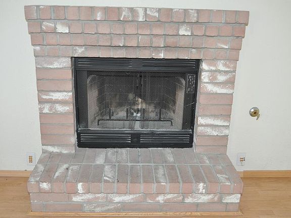 5th image of 1701 Dean Jones St