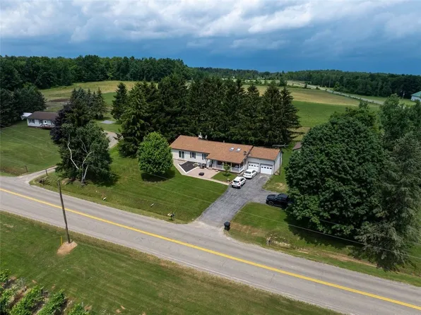 9447 County Route 75, Branchport, NY 14418